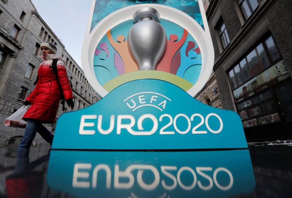 UEFA "đòi tiền" nếu phải hoãn Euro 2020 - Euro888